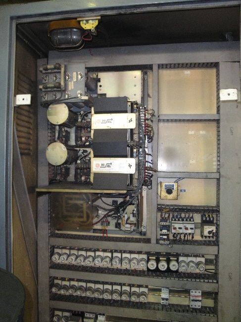 Tour vertical COMAU – servomoteurs (image023)